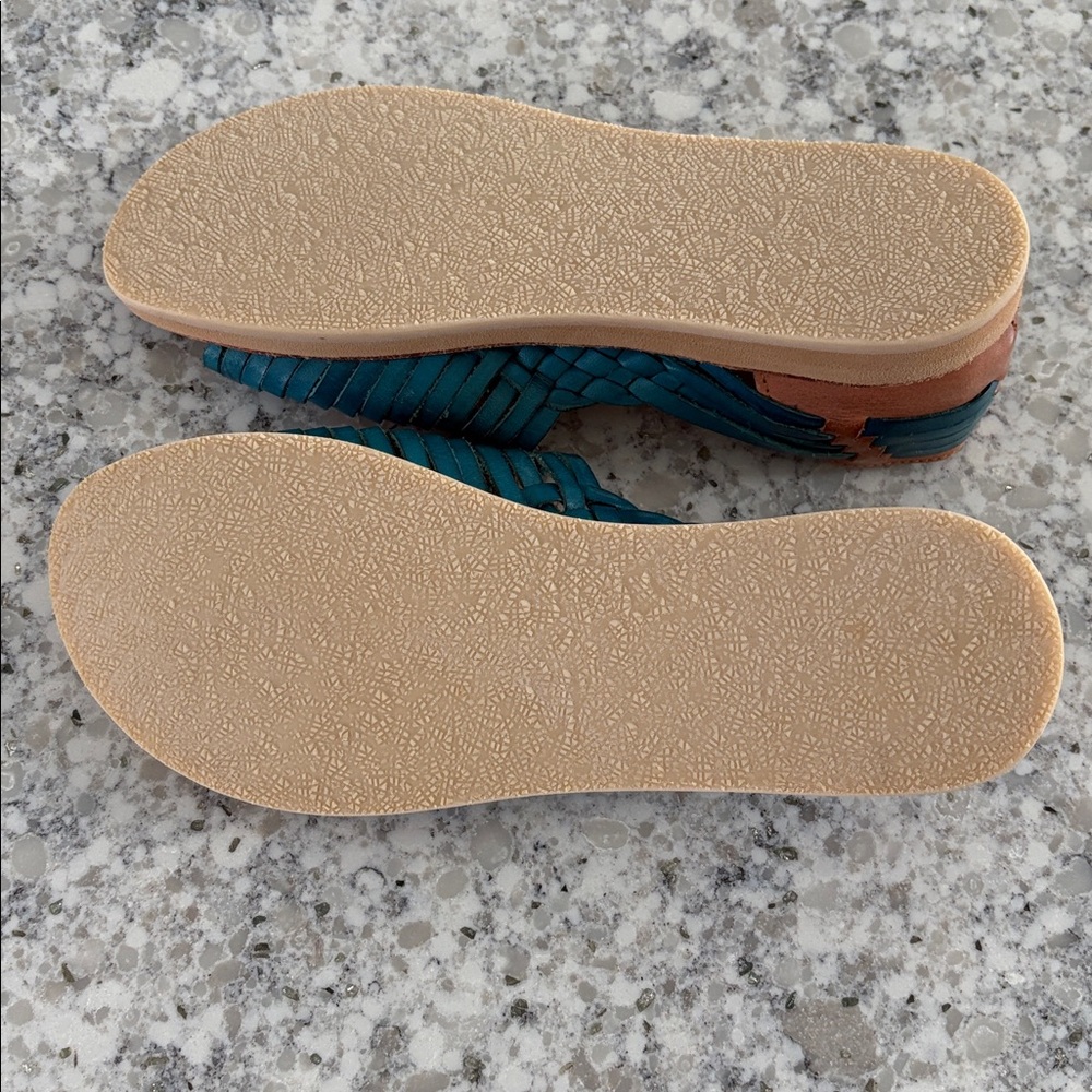 Blue Burrow Imports Mexican Shoes, Sz 9 - Picture 4 of 4